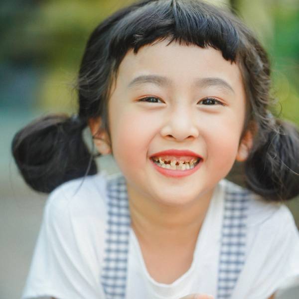 Sún răng khiến trẻ bị đau và biếng ăn
