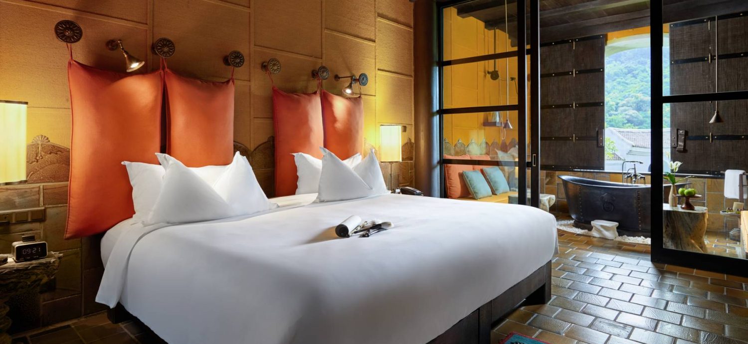 10+ Peaceful Romantic Resort Near Hanoi: Legacy Yen Tu - MGallery