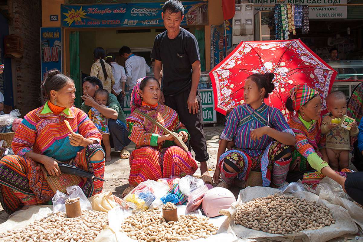 Vietnam's Vibrant Market Culture: